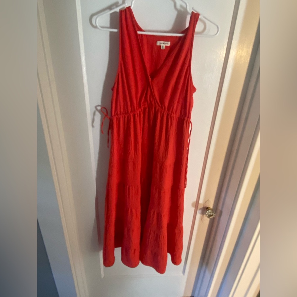 Max Studio Vibrant orange/red beautiful color